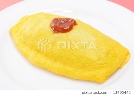 Delicious omelet rice 13495443