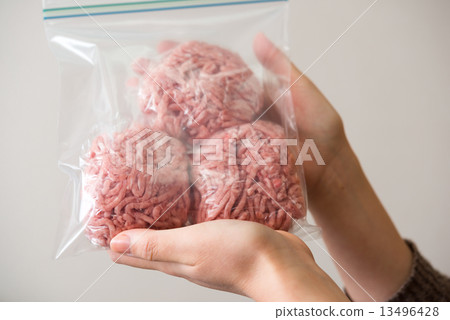 Preserve minced meat 13496428