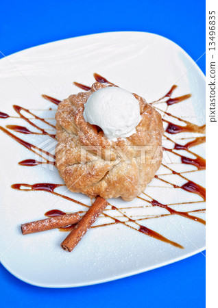 apple strudel with ice cream 13496835