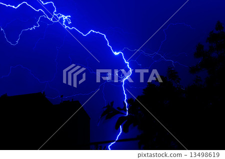 forked lightning 13498619