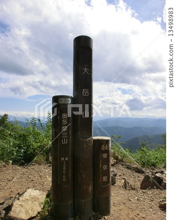 Mountain top mountain mark 13498983