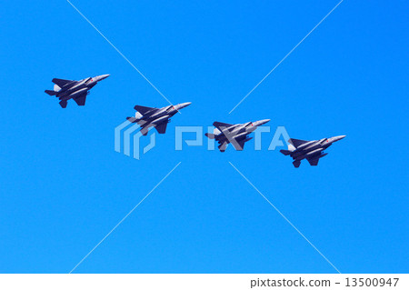 四對飛越Centennial Base F 15 13500947