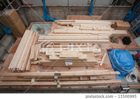 The upper building of wooden houses 13500995