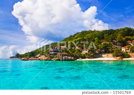 Hotel at tropical beach Hotel at tropical beach 13501769