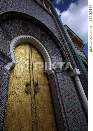 AFRICA MOROCCO FES MEDINA  13502482