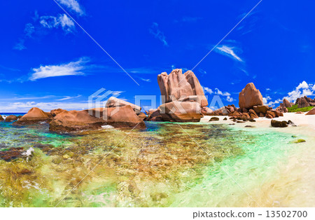 Panorama of tropical beach at Seychelles 13502700