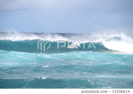 Waves of Oahu North Shore 13506614