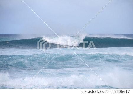 Waves of Oahu North Shore 13506617