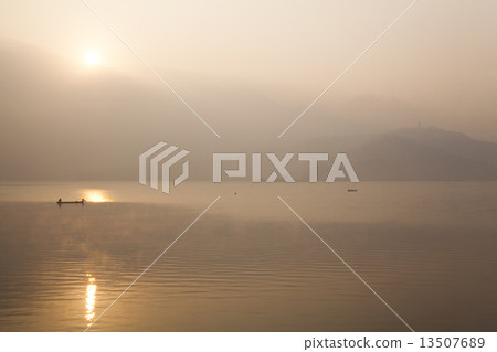 Taiwan Sun Moon Lake National Scenic Area 13507689
