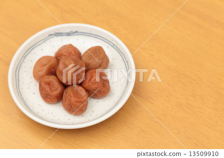 Salted plum Salted plum 13509910