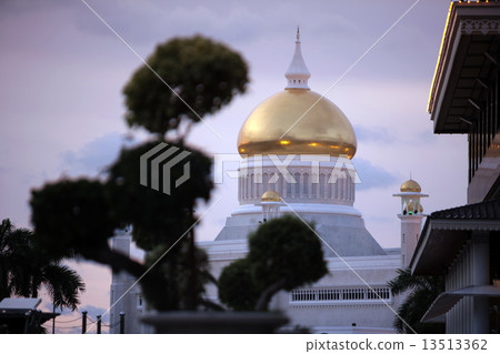 ASIA BRUNEI DARUSSALAM 13513362