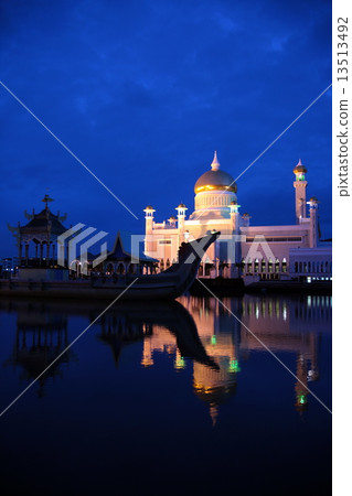 ASIA BRUNEI DARUSSALAM ASIA BRUNEI DARUSSALAM 13513492