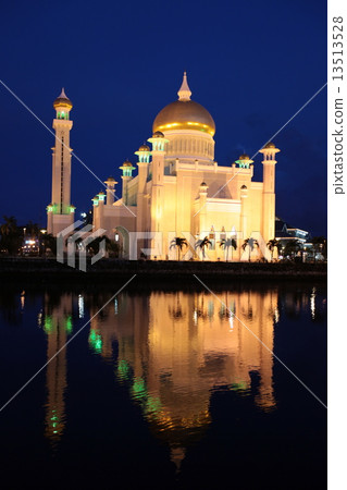 ASIA BRUNEI DARUSSALAM 13513528