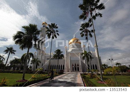 ASIA BRUNEI DARUSSALAM 13513543