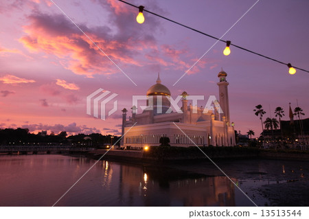 ASIA BRUNEI DARUSSALAM ASIA BRUNEI DARUSSALAM 13513544
