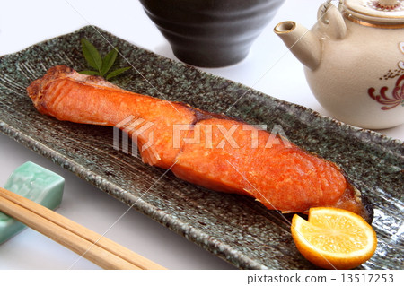 Grilled salmon and side dishes Japanese style dishes Grilled salmon and side dishes Japanese style dishes 13517253