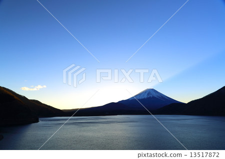 Fuji of the dawn ~ From Lake Motosu 13517872