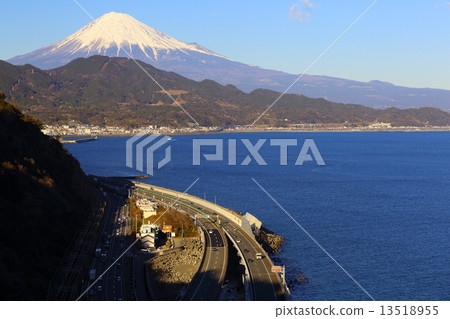 Scenery where Fuji can be seen ~ Desired from Pass viewed Observation deck 13518955