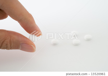 Grab a medicine with your fingers 13520961