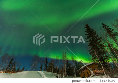 極光和旅館 13521089