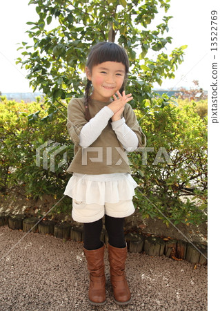 兒童女孩畫像 兒童女孩畫像 13522769