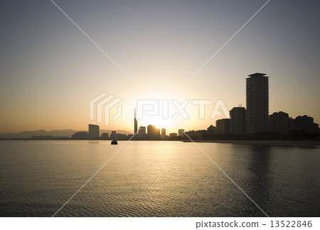 百度濱的黎明 13522846