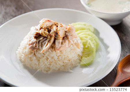 Cao Manangai Thai food 13523774