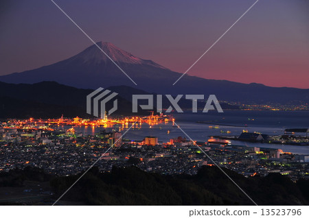 Night view of Shimizu Port and Mt. Fuji from NIPPARE 13523796