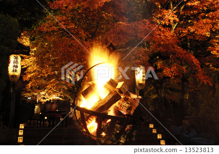 Yaya Shrine Light Up Yaya Shrine Light Up 13523813