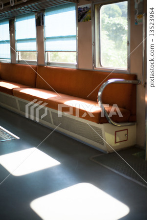 There is no one in the car of the local line 13523964