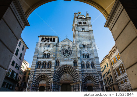 San Lorenzo大教堂在熱那亞 13525844