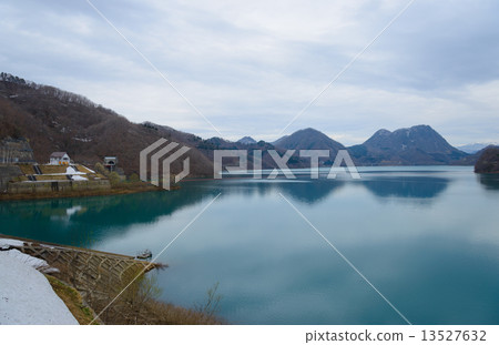 Treasure Lake (Tamagawa Dam) 13527632