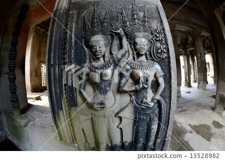 ASIA CAMBODIA ANGKOR WAT 13528982