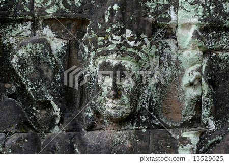 ASIA CAMBODIA ANGKOR BAYON 13529025