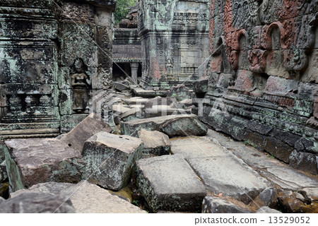 ASIA CAMBODIA ANGKOR TA PROHM 13529052