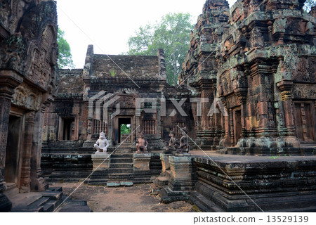 ASIA CAMBODIA ANGKOR BANTEAY SREI ASIA CAMBODIA ANGKOR BANTEAY SREI 13529139