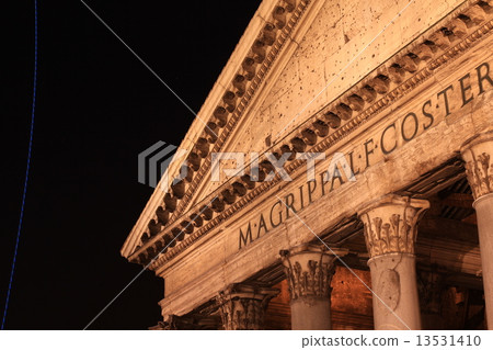 Temple of Rome Pantheon and blue curved light (Pantheon by night with blu lightsin Rome) Temple of Rome Pantheon and blue curved light (Pantheon by night with blu lightsin Rome) 13531410