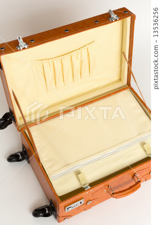 帶腳輪的手提箱 帶腳輪的手提箱 13536256