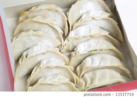 Raw dumplings 13537719