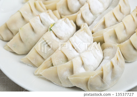 生餃子 生餃子 13537727