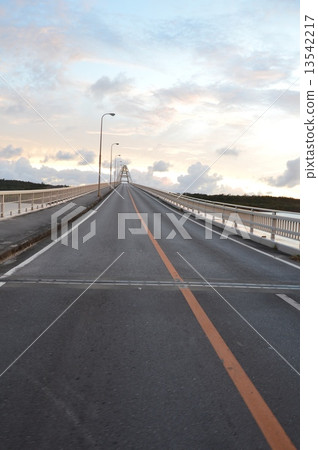 Sengoku Ohashi (Okinawa Prefecture Kunigami-gun Head Office Town) 13542217