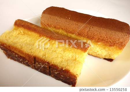Cut off Castella 13550258