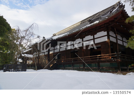 Snow and the Senhornin Monastery Hall 13550574
