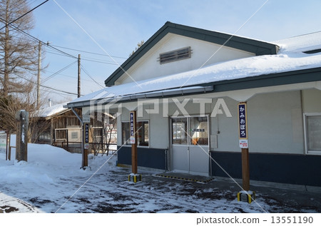 Uenogo站在冬天 13551190