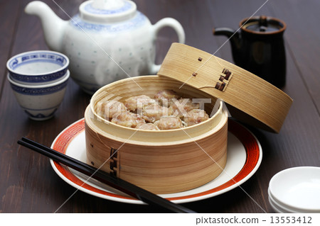 Chinese Steamed Dumplings Chinese Steamed Dumplings 13553412