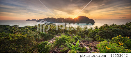 Travel vacation background 13553642