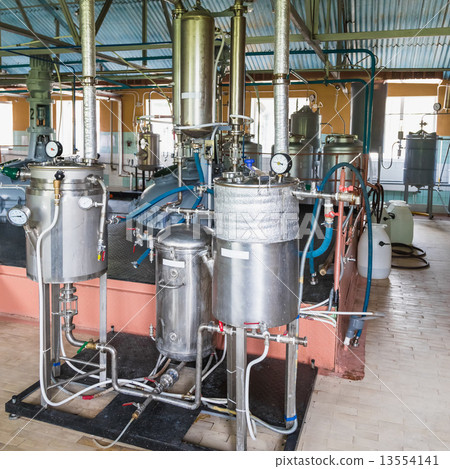 Tank equipment 13554141