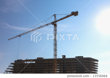 Building crane on construction 13556068