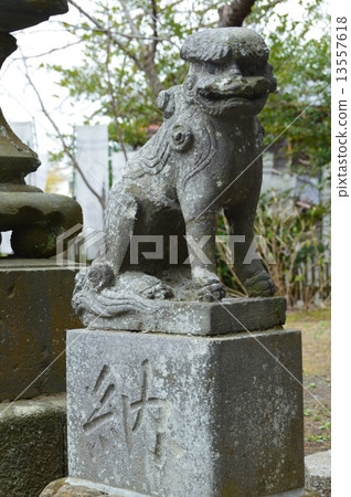 Guardian dog (White flag shrine (tomb of Yoritomo / Kanagawa prefecture Kamakura City Seishiemon) 13557618