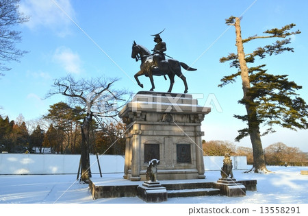 青葉山公園在冬天 13558291